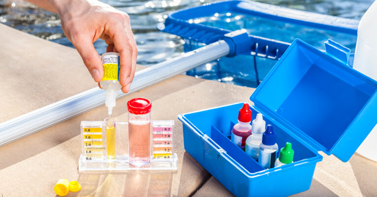 راهکارهای موثر برای حفظ کیفیت آب استخر شنا